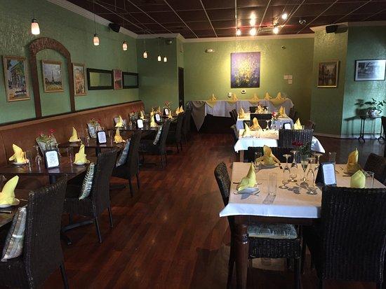 Mimosa Restaurant & Lounge