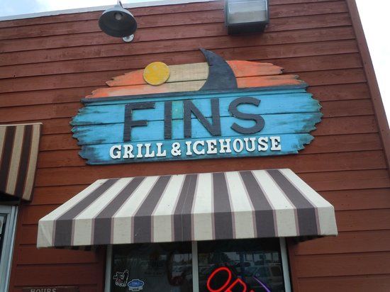 Fins Grill & Icehouse