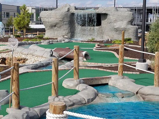 Duke's Adventure Golf