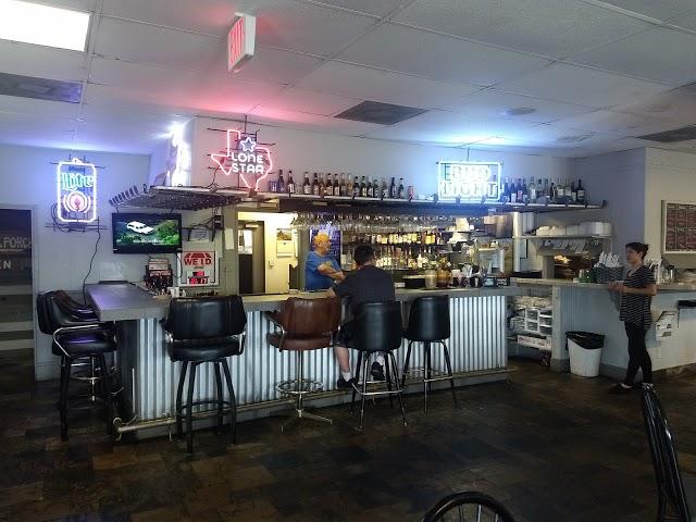 Hole in 1 Sports Bar & Grill