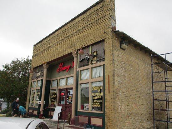 Henry's Restaurant