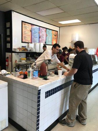 Houston's Famous Deli