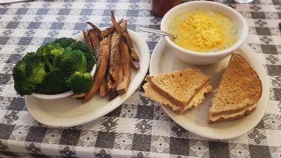 The County Seat Country Cooking Cafe