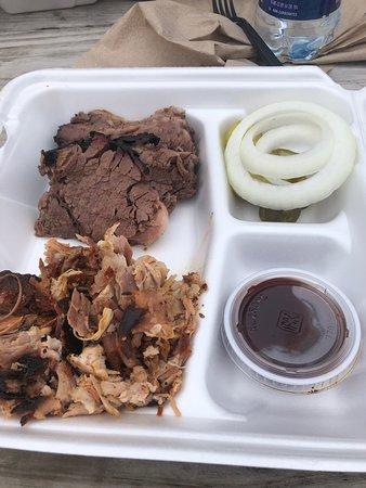 J. Leonardi's Barbeque