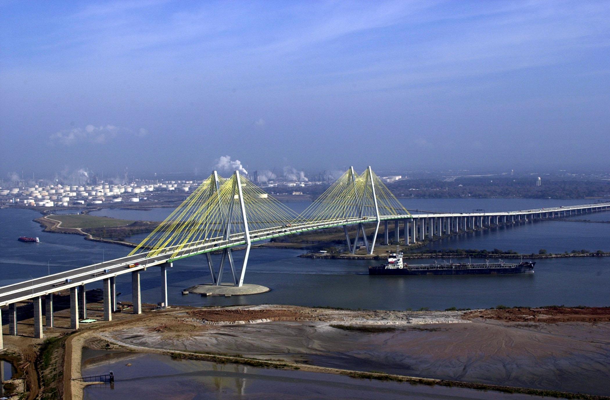 Fred Hartman Bridge