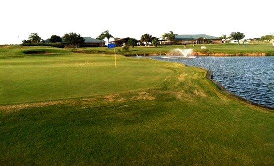 Los Lagos Golf Club