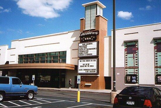 Cinemark Tinseltown USA
