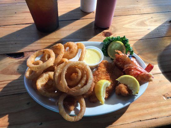 Castaways Seafood and Grill