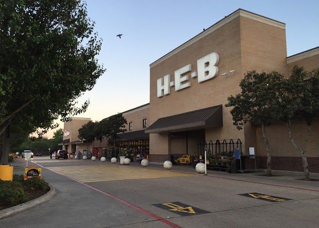 H-e-B