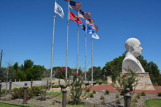 Eisenhower Veterans Monument