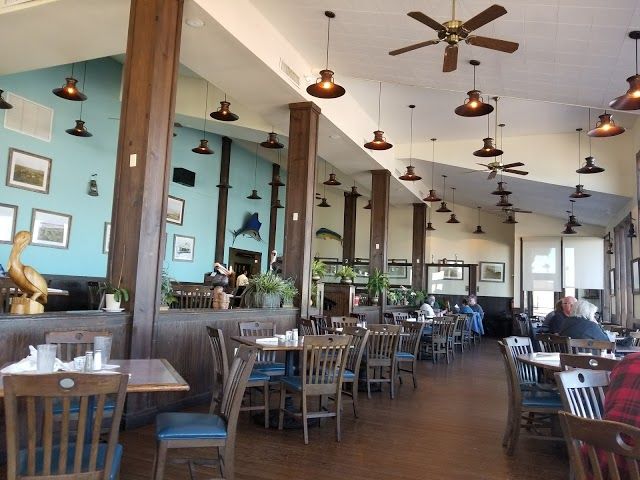 Dirty Al's at Pelican