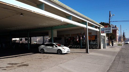 H H Car Wash and Coffee Shop