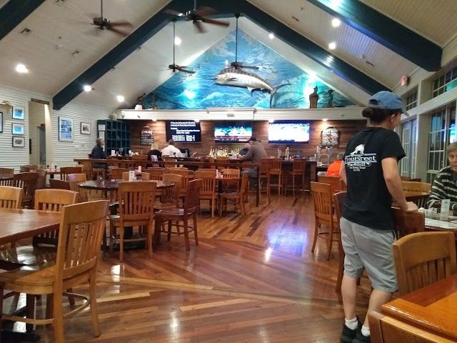 Trout Street Bar & Grill